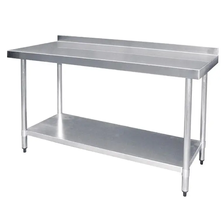 Table de préparation avec rebord
